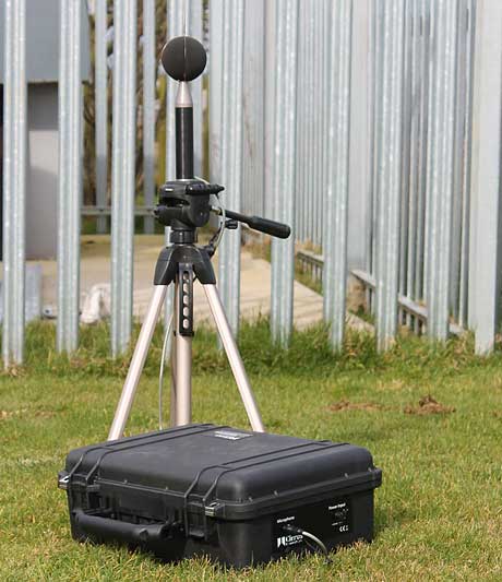 Outdoor noise measurement kit