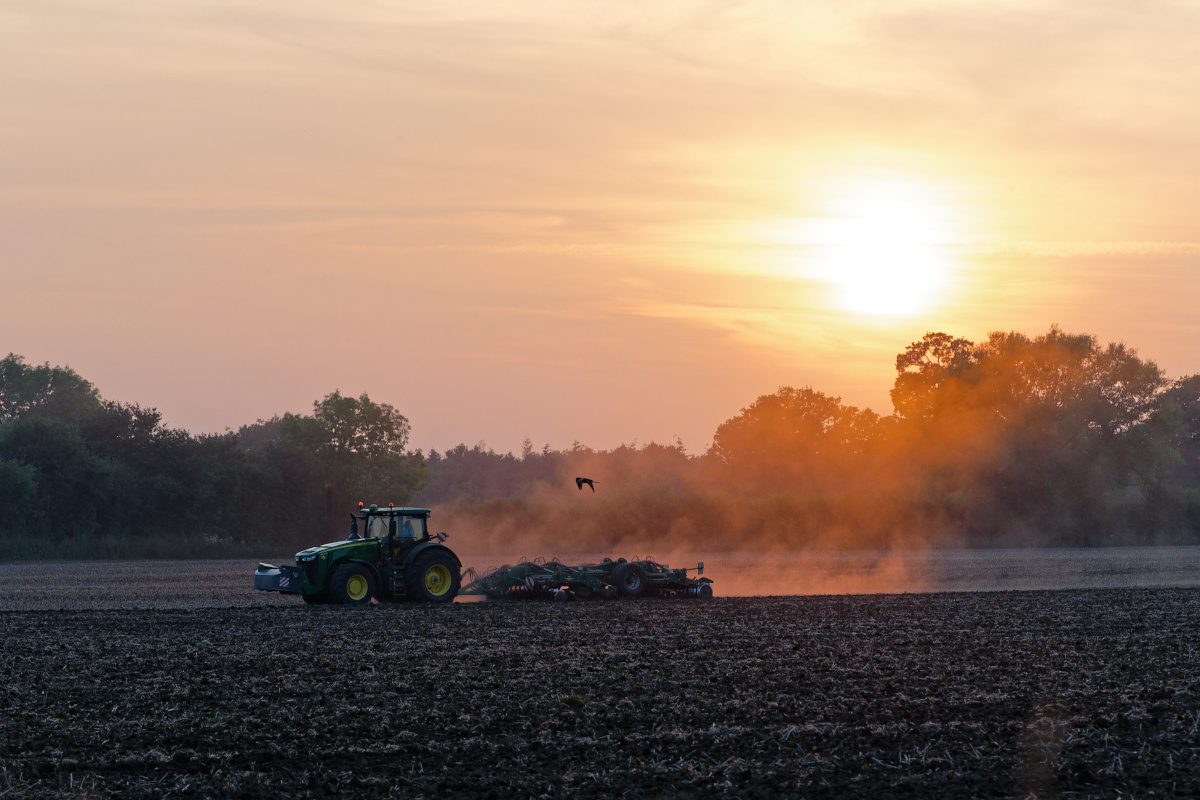 farming-sunset
