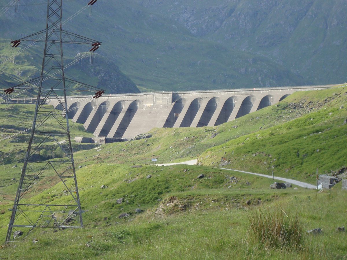 Dam_at_Cruachan_reservoir
