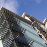 Open access database to benchmark the decarbonisation of buildings