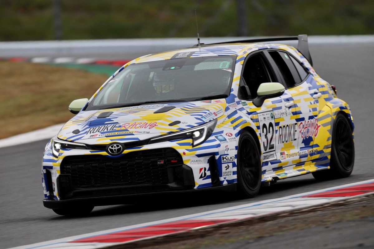 Liquid-hydrogen-powered-Toyota-GR-Corolla