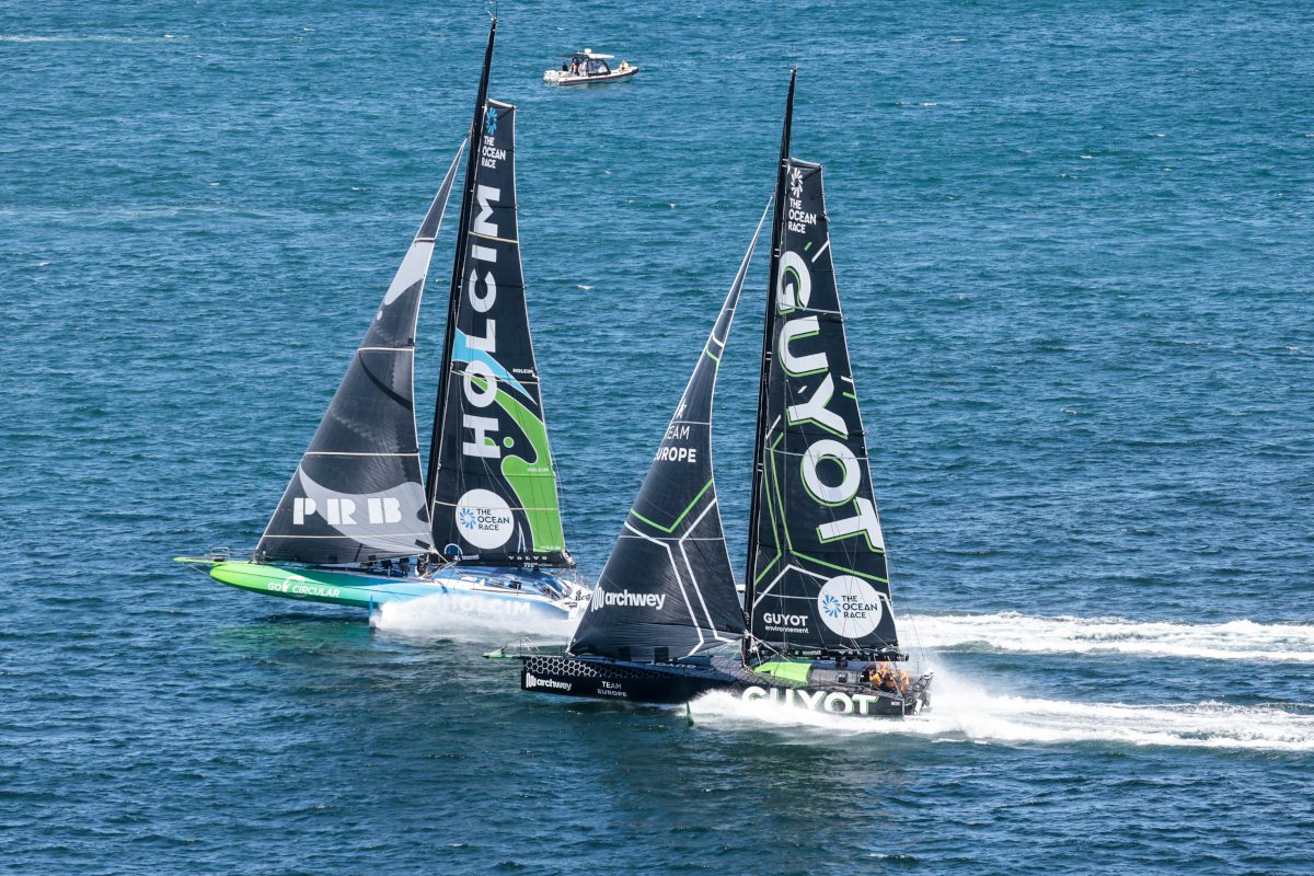 Yachts on the ocean: side view and seen from slightly above