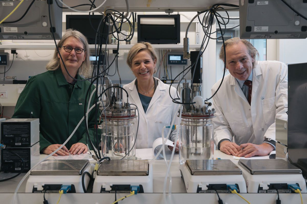 Using bacteria to create valuable materials from sludge: New funding announced in the Netherlands Using bacteria to create valuable materials from sludge: New funding announced in the Netherlands