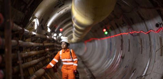 Tunnel boring begins beneath Thames for National Grid upgrade