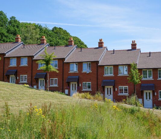 CCC: Slow electrification leaving UK households exposed to higher energy bills