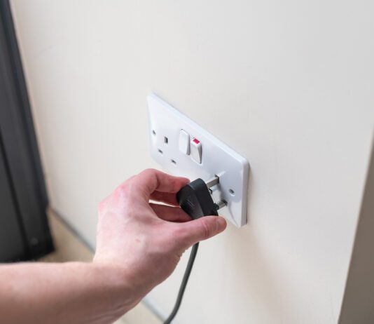 Electrical industry groups warn government against a rushed roll-out of plug-in solar panels