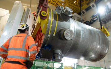 Colossal crane lifts second reactor into place at Hinkley Point C