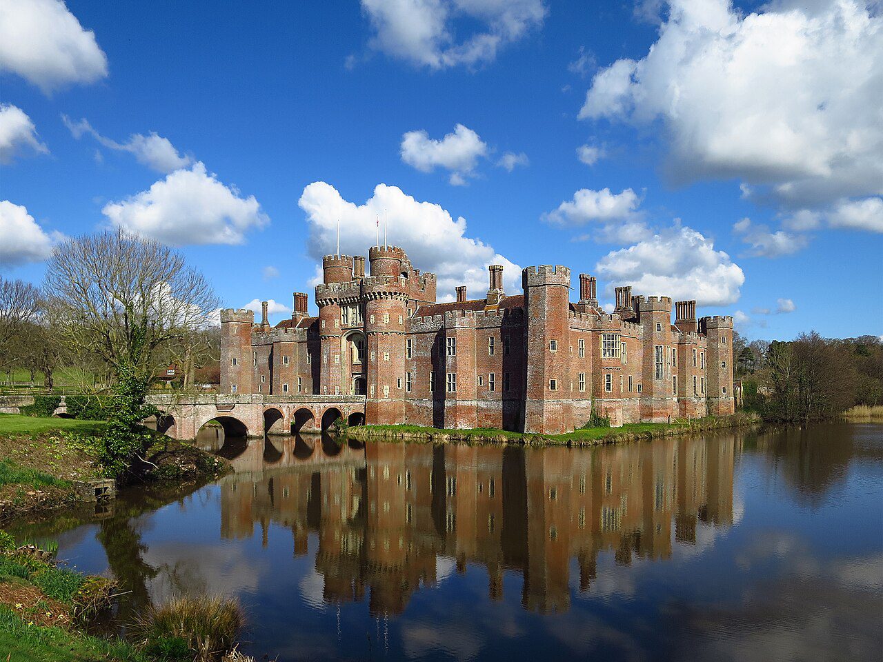 BNG credits to fund 240-acre nature restoration at Herstmonceux BNG credits to fund 240-acre nature restoration at Herstmonceux
